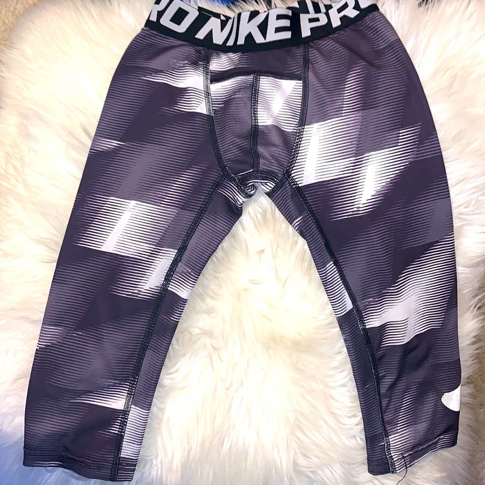 Youth Nike Pro Elite Tights (size 7)